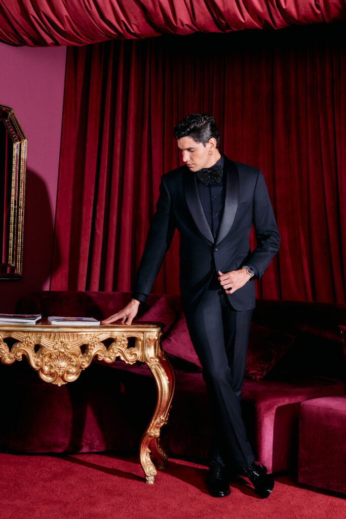 Black Tuxedo Single-Breasted Shawl Lapel