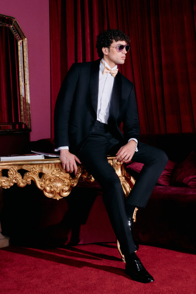 Black Tuxedo Single-Breasted Shawl Lapel