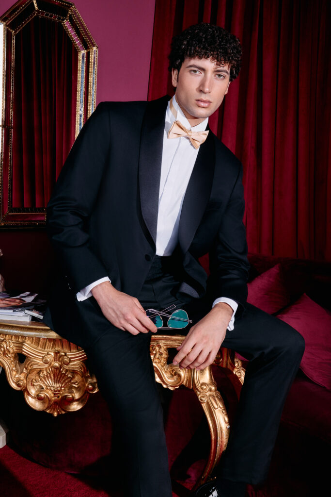 Black Tuxedo Single-Breasted Shawl Lapel