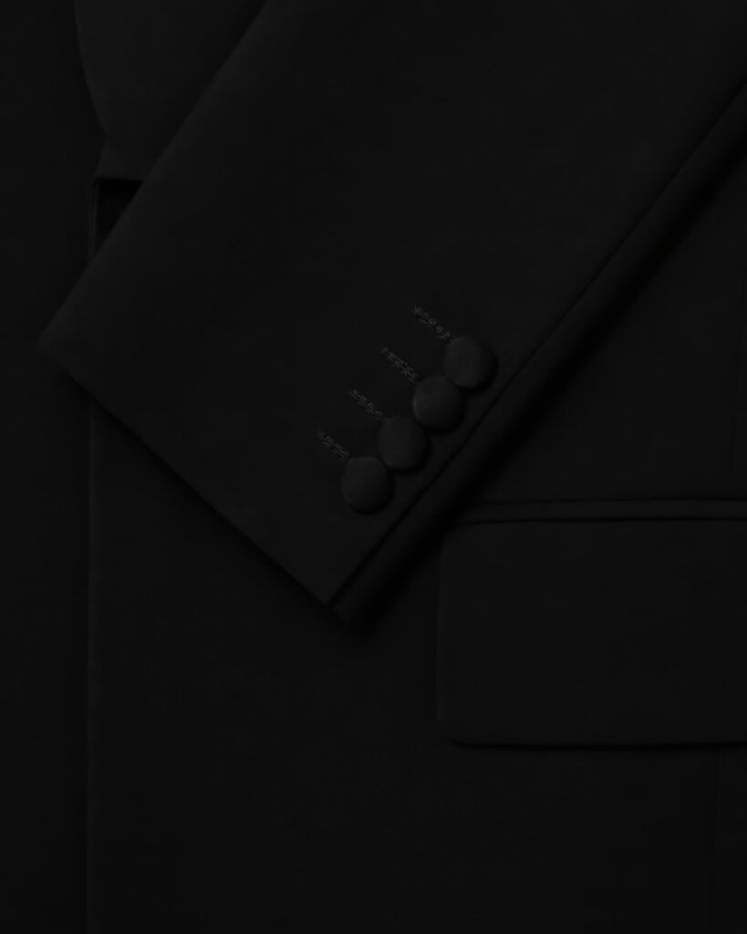 Black Tuxedo Single-Breasted Stingray Lapel